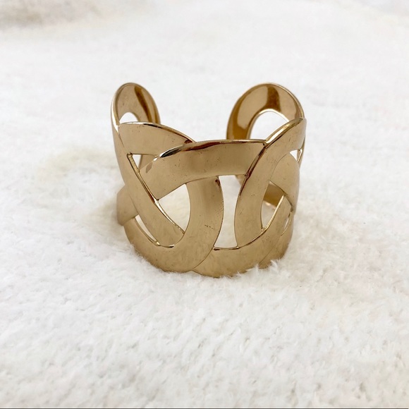 Forever 21 Gold Cuff Bracelet - Picture 4 of 5